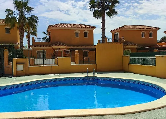 Aguas Nuevas بيت للعطل *