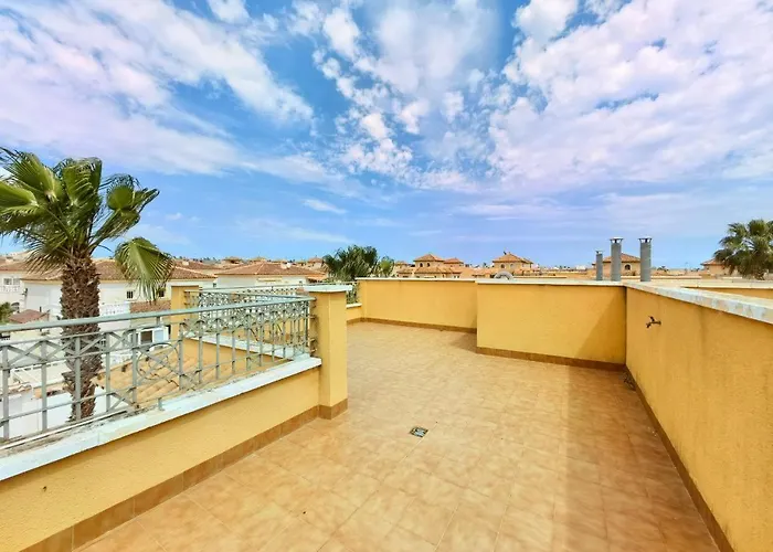 Aguas Nuevas تورّيفيِخا